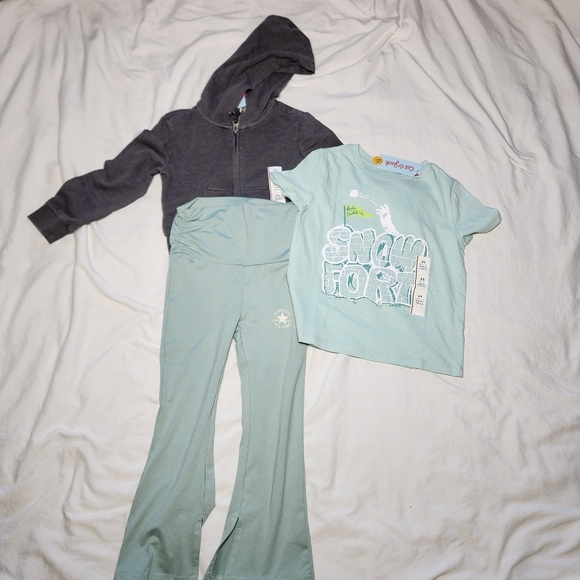 Bundle of 3 girls' hoodies, pants, and T-shirts (Converse, Cat & Jack) size 4 - Picture 1 of 16